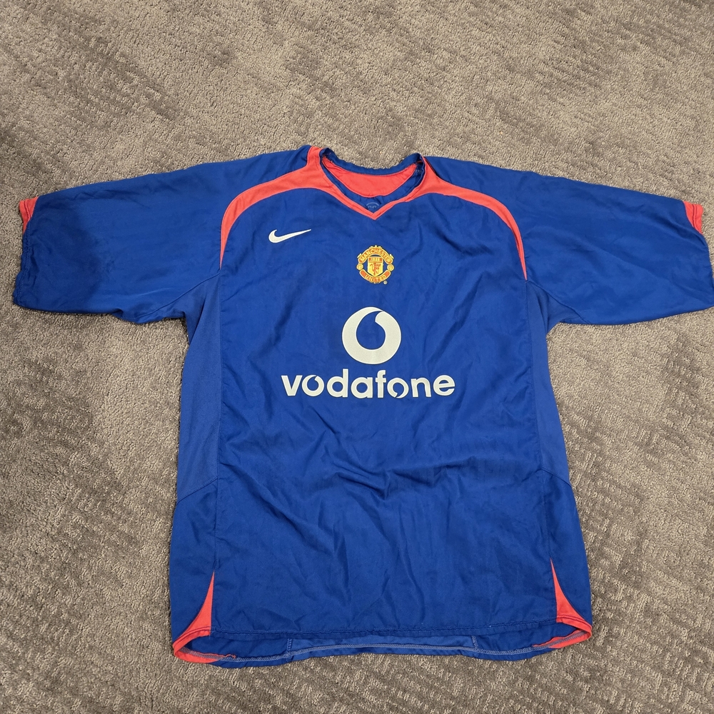 2005-06 Manchester United Soccer Jersey